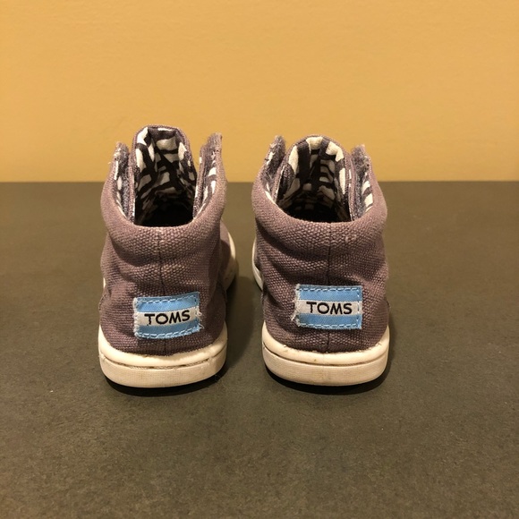 TOMS Toddler size 6 slip on high tops - Picture 4 of 4